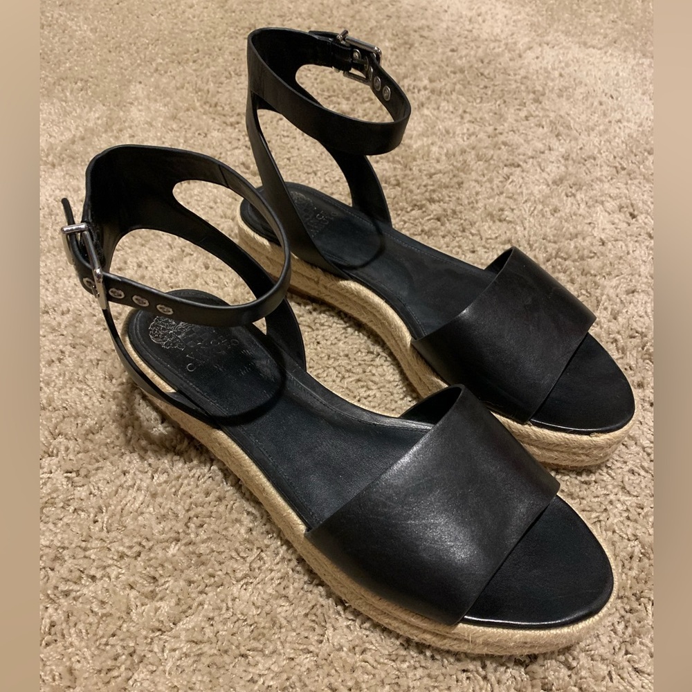 Women’s black sandals